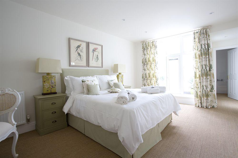 Grays Boutique B&B Bath Exterior foto A bedroom at The Old Rectory