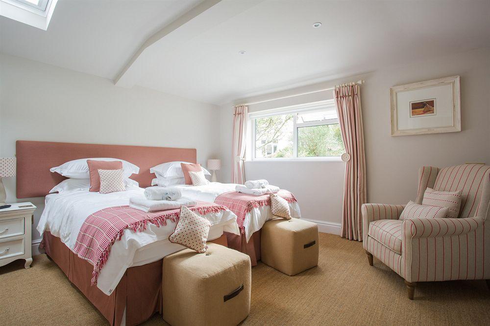 Grays Boutique B&B Bath Exterior foto A bedroom at The Old parsonage